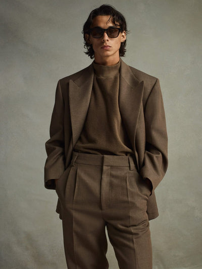 HOMBRE – CAMISAS Y PANTALONES